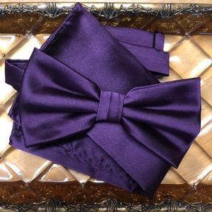 Purple Pretied Bowtie & Matching Pocket Square
